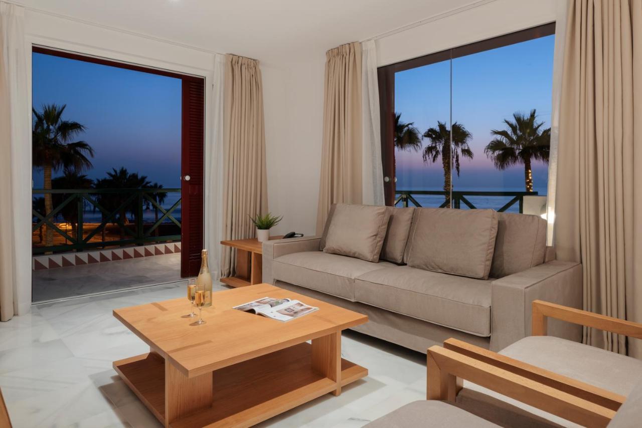 Ocean Suites By Upper Luxury Housing - Parque Santiago 플라야데라스아메리카스 외부 사진